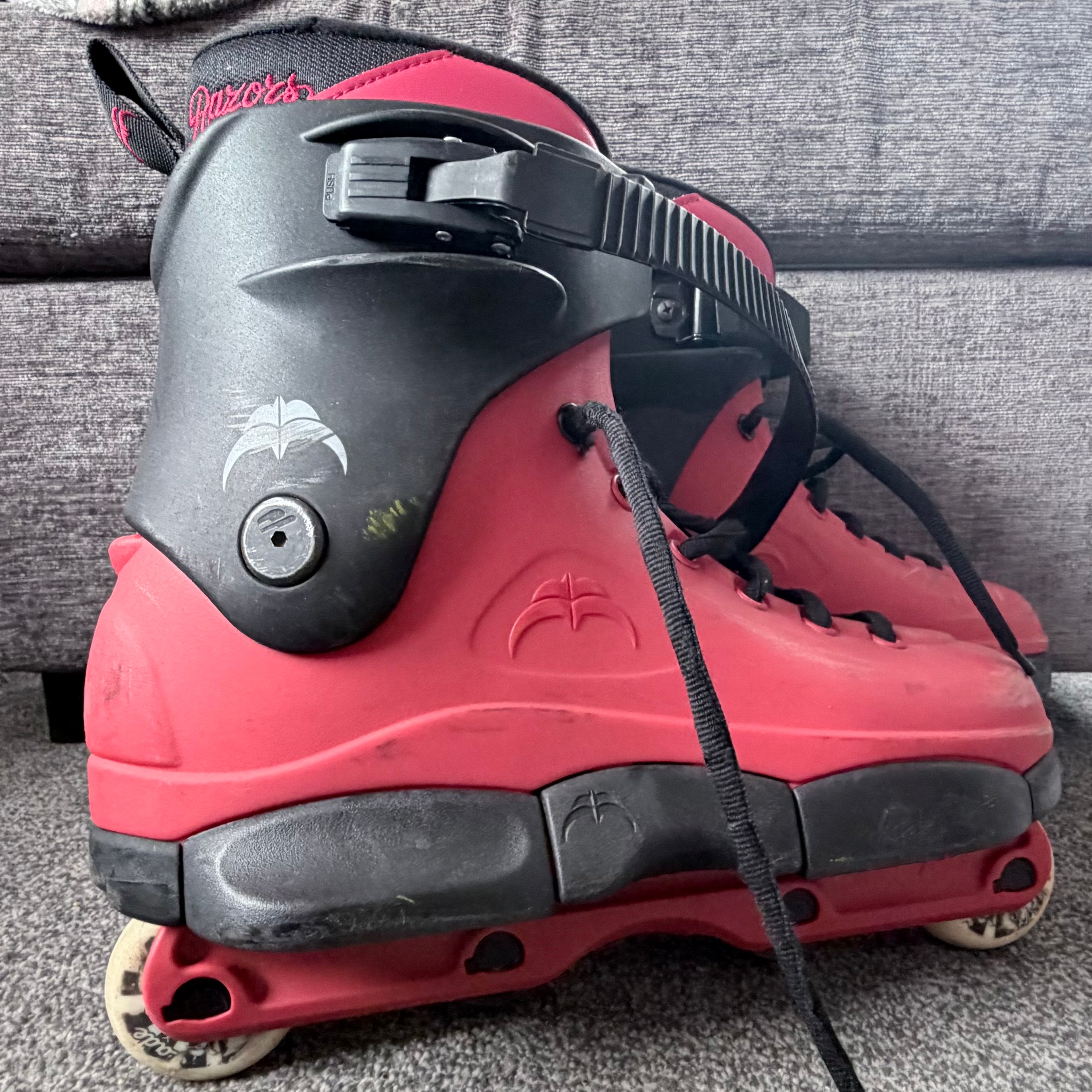 Razors SL Red UK11-12